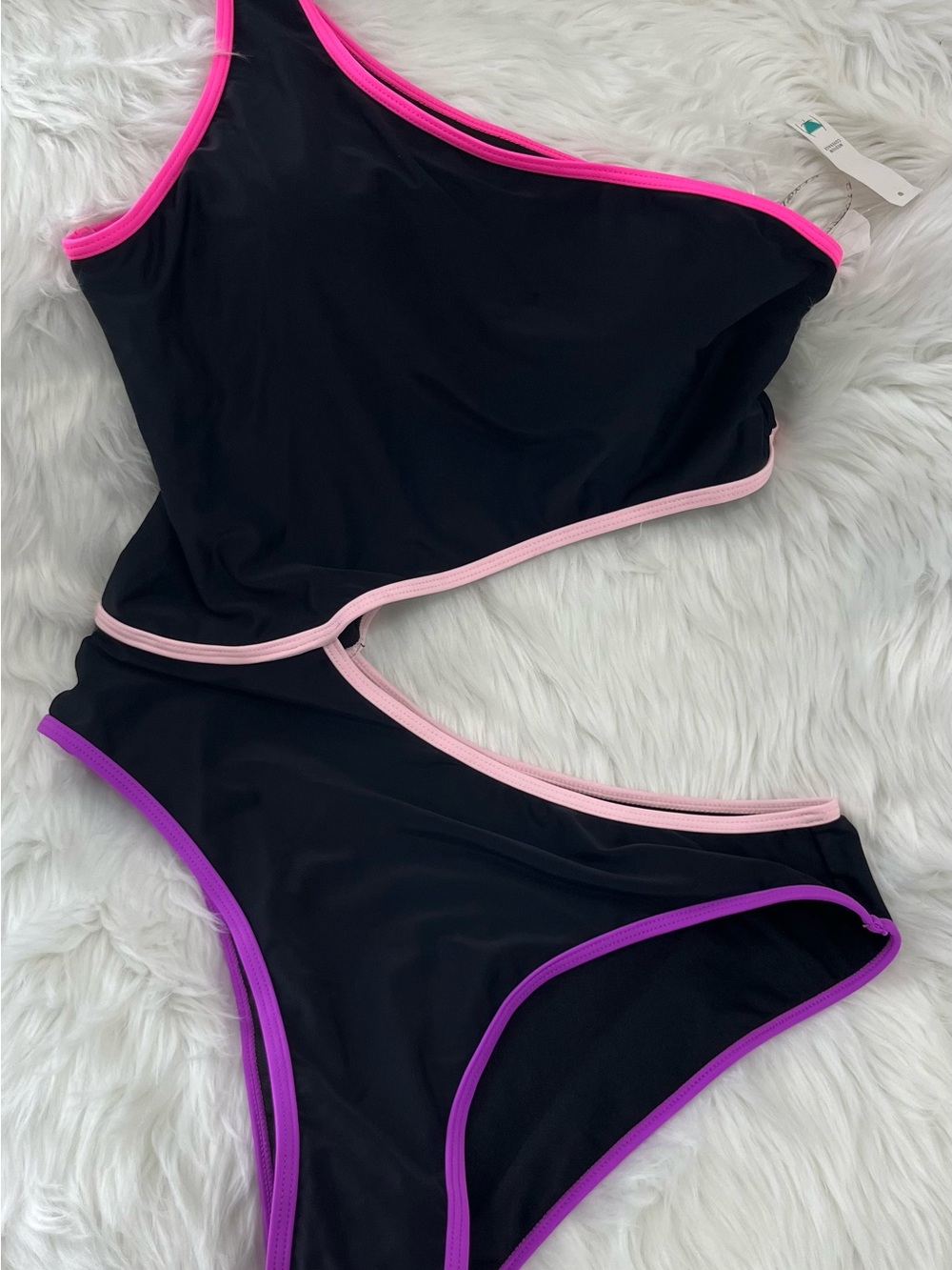Cyn & Luca One Shoulder Cutout One Piece Swimsuit Black Pink Purple NWT Women’s